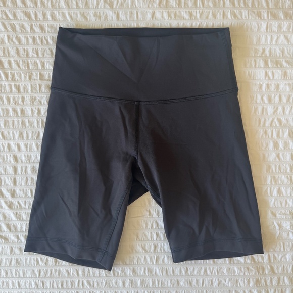 Wunder Train High-Rise Short 8" - Picture 3 of 6